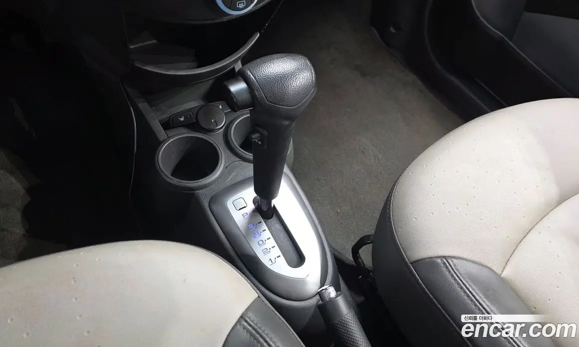 Chevrolet Spark 2012 1.0 автомат (гидро), фото 11