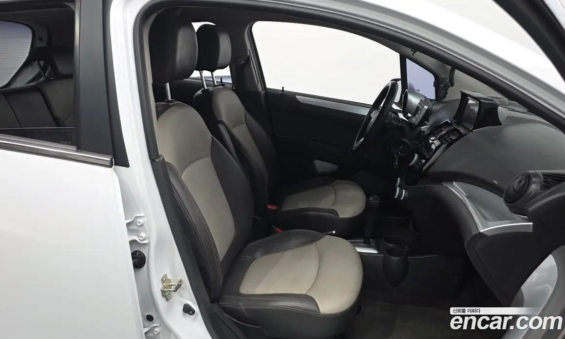 Chevrolet Spark 2012 1.0 автомат (гидро), фото 15