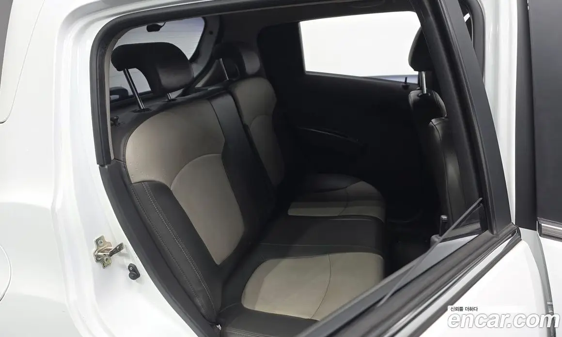 Chevrolet Spark 2012 1.0 автомат (гидро), фото 16