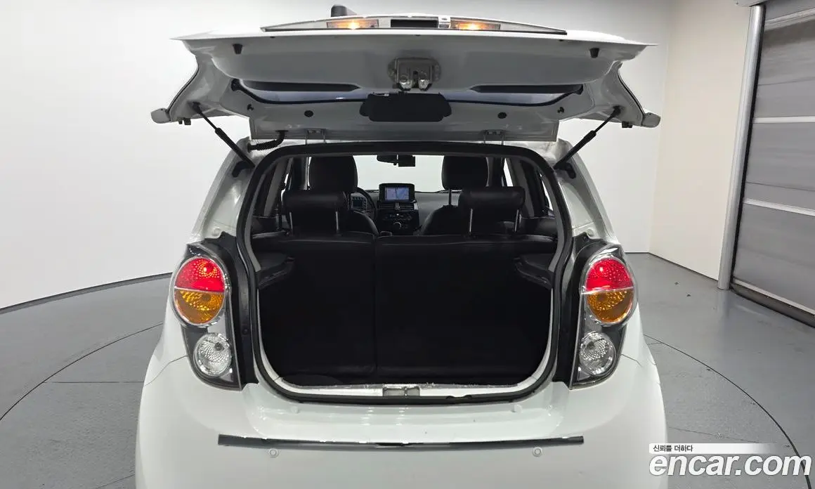 Chevrolet Spark 2012 1.0 автомат (гидро), фото 25