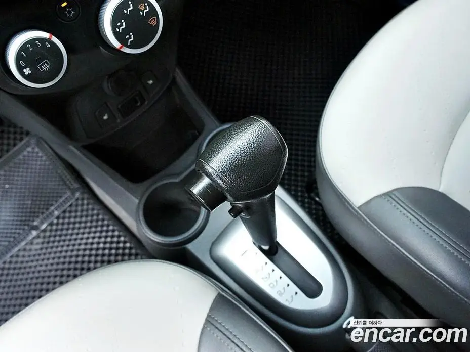 Chevrolet Spark 2013 1.0 автомат (гидро), фото 11