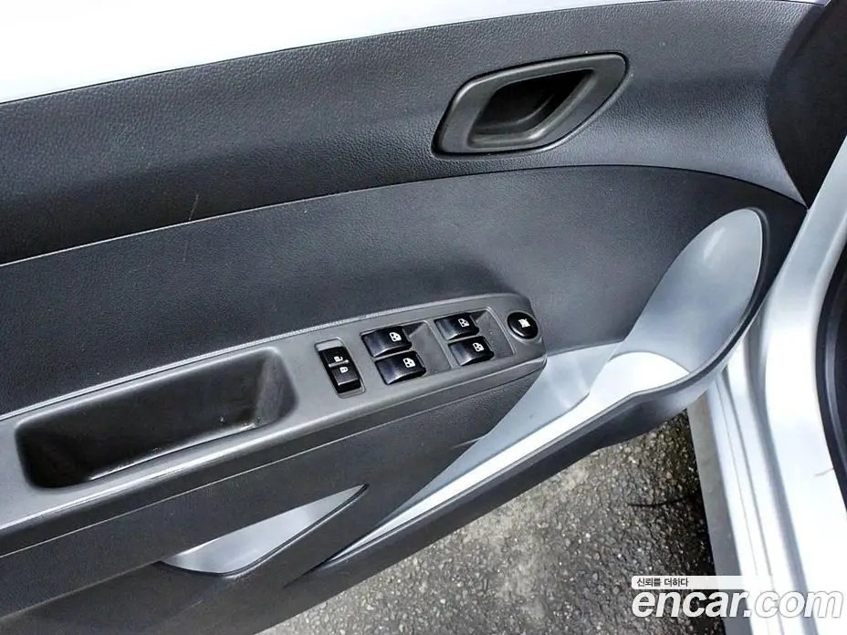 Chevrolet Spark 2013 1.0 автомат (гидро), фото 14