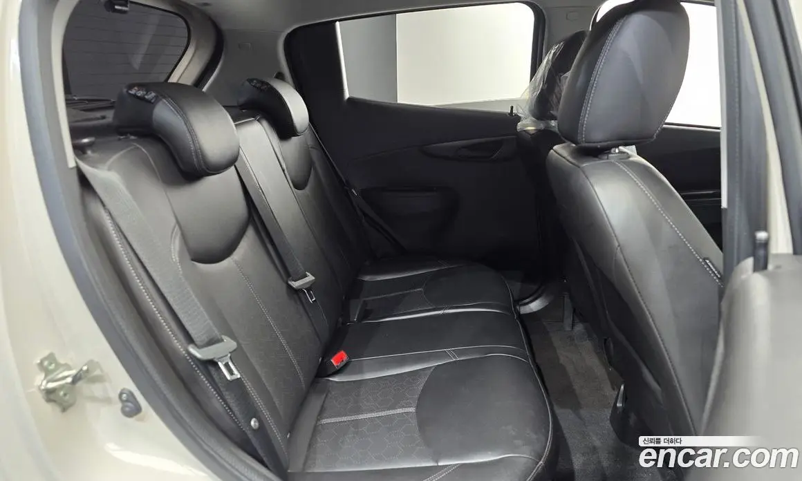 Chevrolet Spark 2015 1.0 автомат (гидро), фото 11