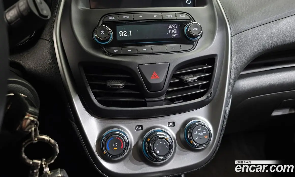 Chevrolet Spark 2015 1.0 автомат (гидро), фото 16