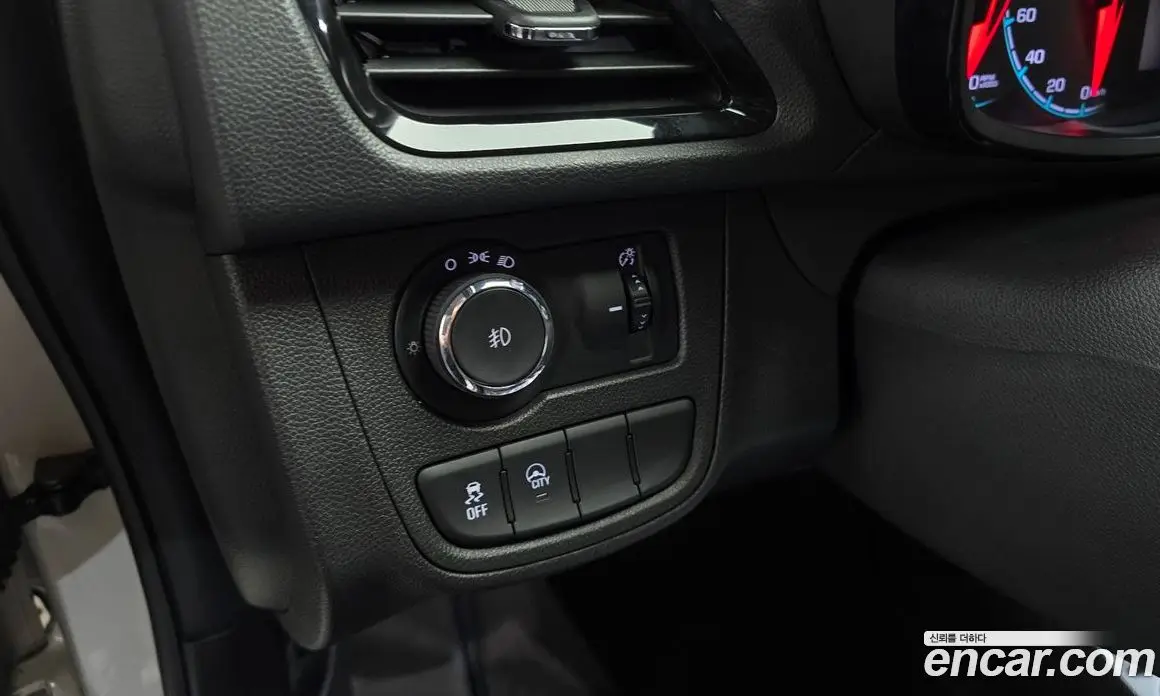 Chevrolet Spark 2015 1.0 автомат (гидро), фото 17