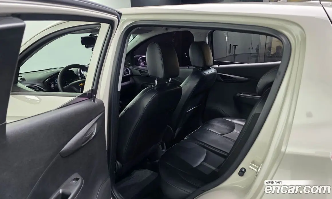 Chevrolet Spark 2018 1.0 автомат (гидро), фото 16