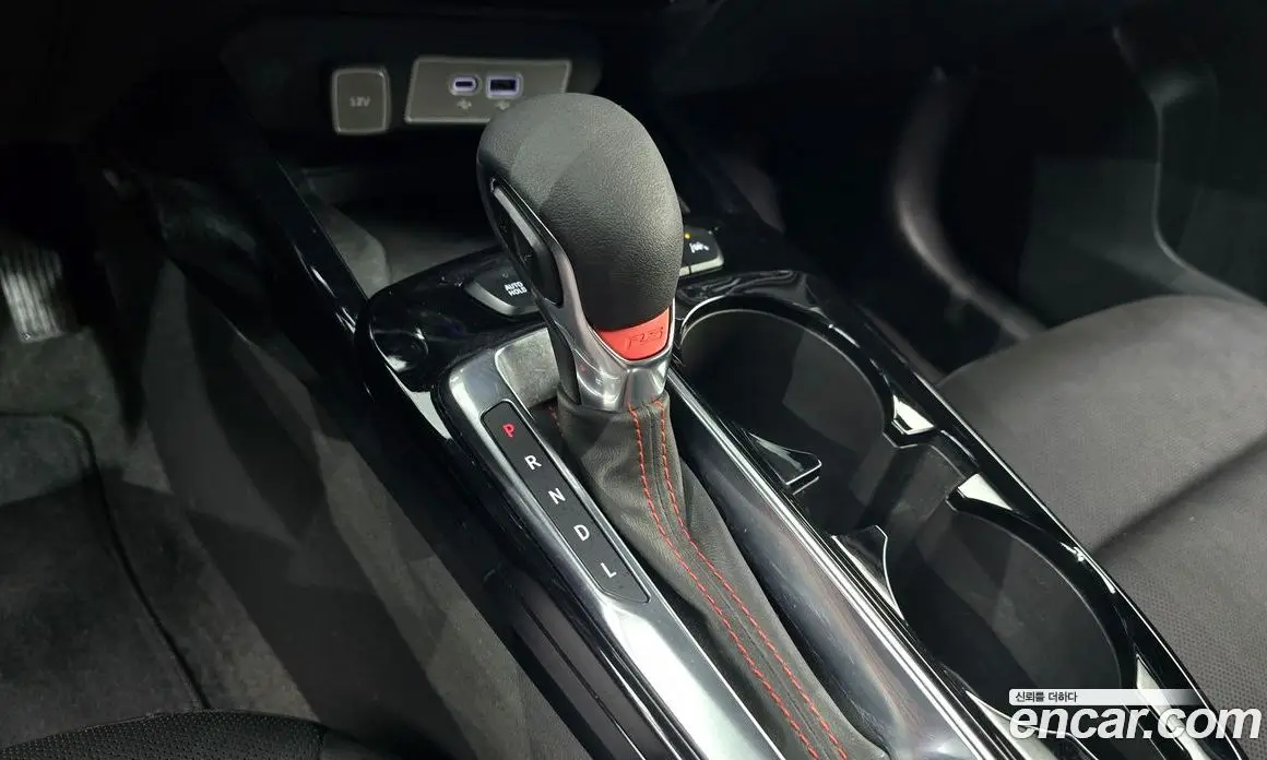 Chevrolet Trax 2023 1.2 автомат (гидро), фото 12