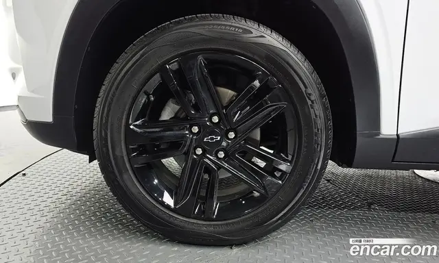 Chevrolet Trax 2023 1.2 автомат (гидро), миниатюра 4