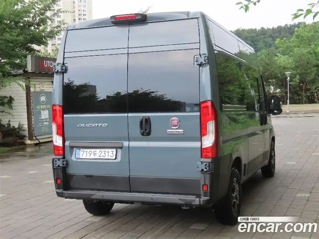 Fiat Ducato 2024 2.2 автомат (гидро), миниатюра 3
