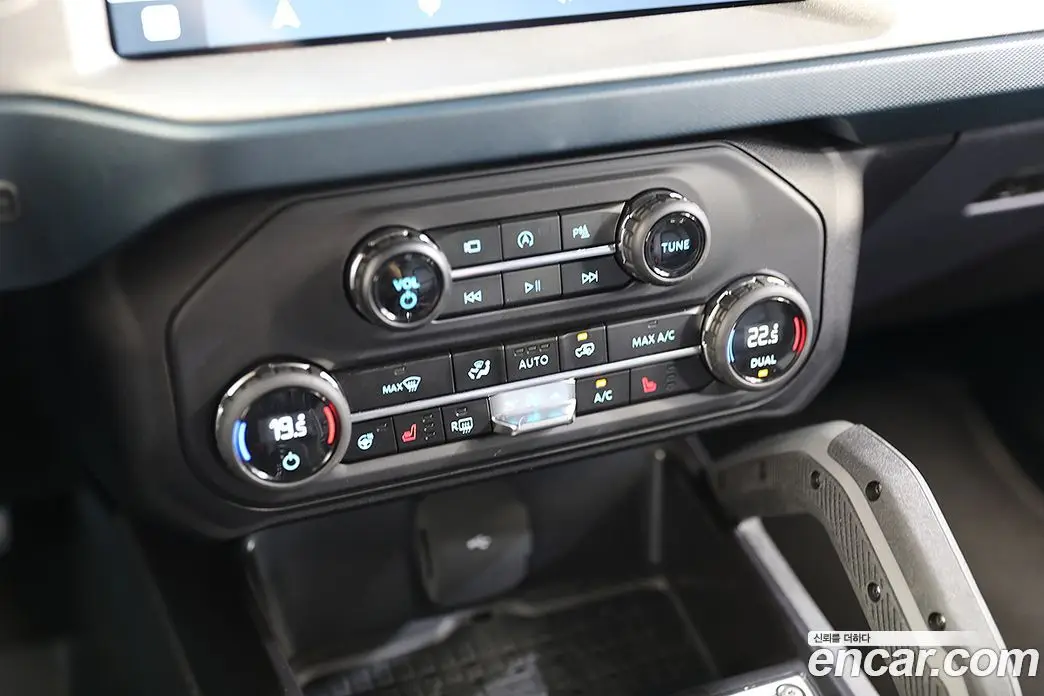 Ford Bronco 2024 2.7 автомат (гидро), фото 17