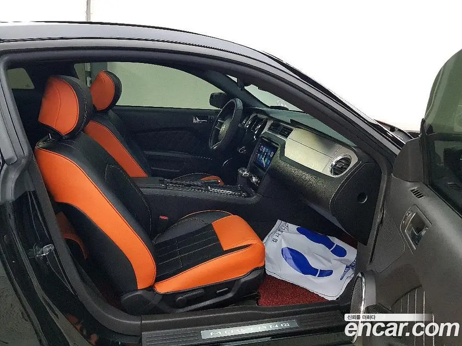 Ford Mustang 2012 3.7 автомат (гидро), фото 5
