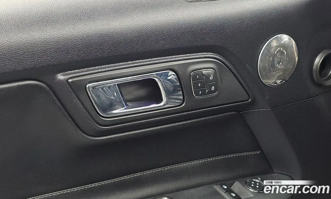 Ford Mustang 2015 5.0 автомат (гидро), фото 18
