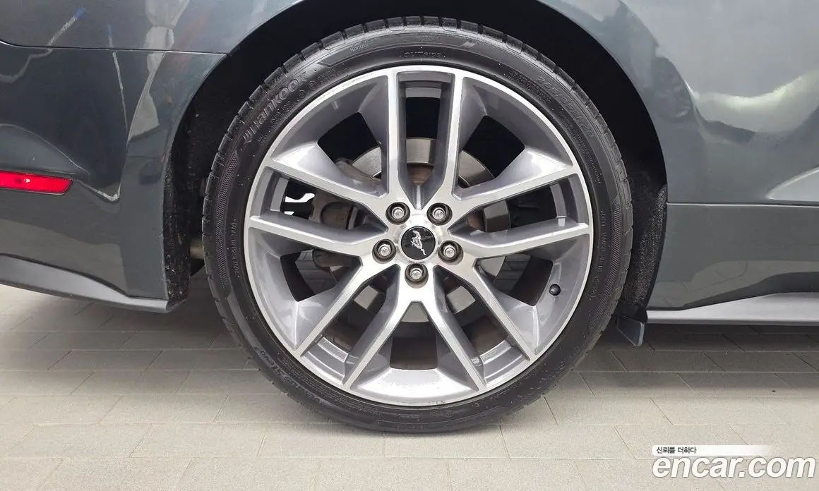 Ford Mustang 2015 5.0 автомат (гидро), фото 5