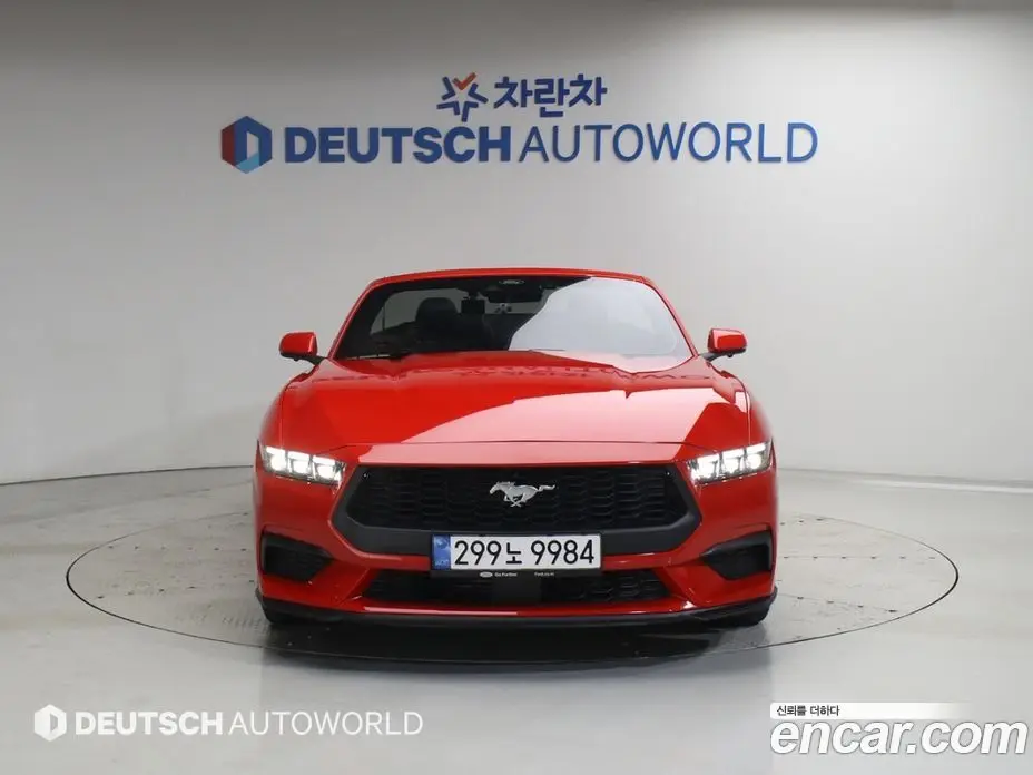 Ford Mustang 2024 2.3 автомат (гидро), фото 3