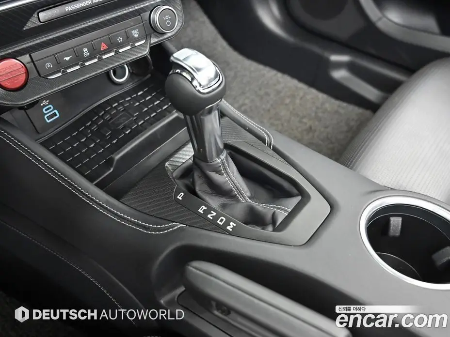 Ford Mustang 2024 2.3 автомат (гидро), фото 9