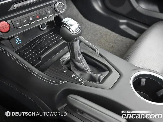 Ford Mustang 2024 2.3 автомат (гидро), миниатюра 9