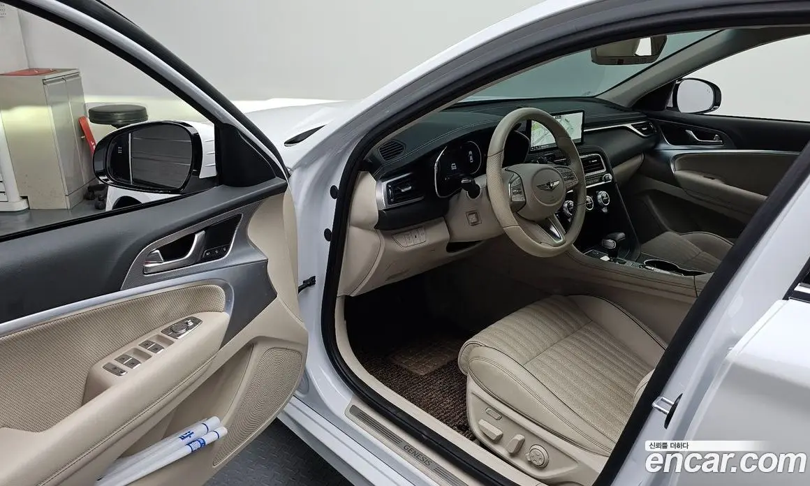 Genesis G70 2023 2.0 автомат (гидро), фото 12