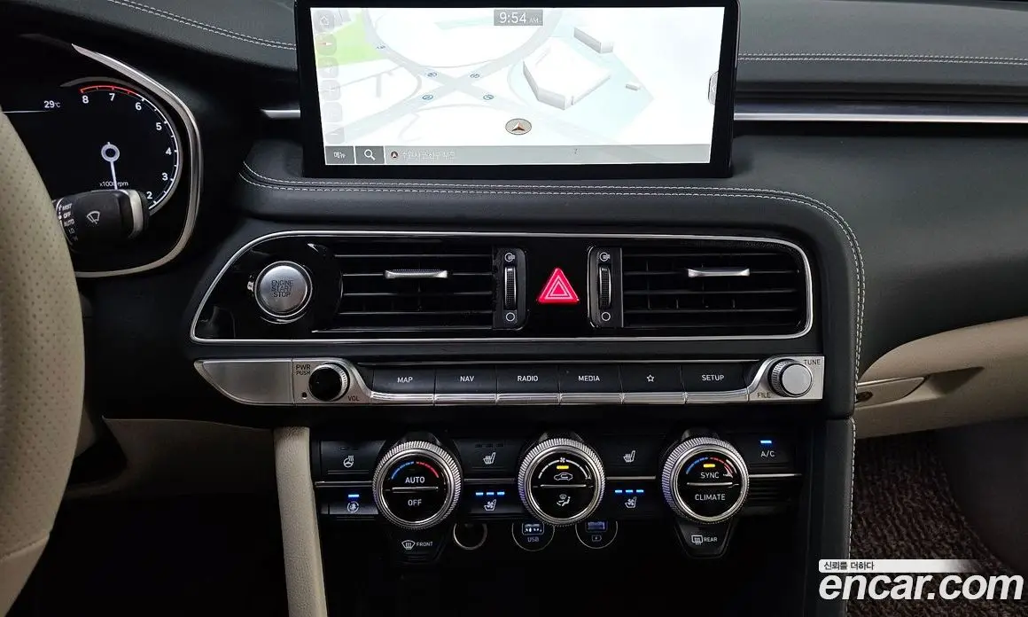 Genesis G70 2023 2.0 автомат (гидро), фото 19