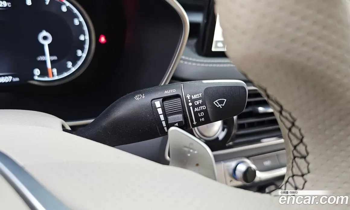 Genesis G70 2023 2.0 автомат (гидро), фото 28