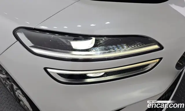 Genesis G70 2023 2.0 автомат (гидро), миниатюра 7