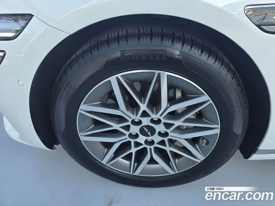 Genesis G80 2025 2.5 автомат (гидро), фото 5 Genesis G80 2025 2.5 автомат (гидро), фото 5