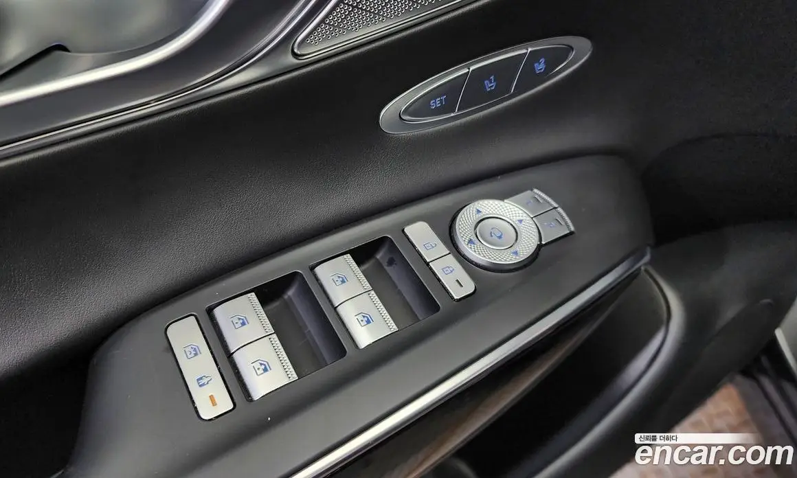 Genesis GV70 2021 2.5 автомат (гидро), фото 13 Genesis GV70 2021 2.5 автомат (гидро), фото 13