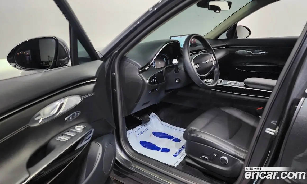 Genesis GV70 2021 2.5 автомат (гидро), фото 10 Genesis GV70 2021 2.5 автомат (гидро), фото 10