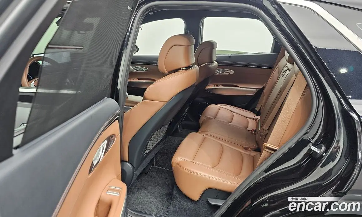 Genesis GV70 2023 2.5 автомат (гидро), фото 17