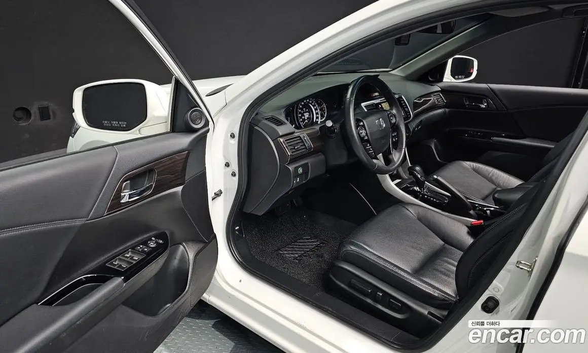 Honda Accord 2016 2.4 автомат (гидро), фото 11