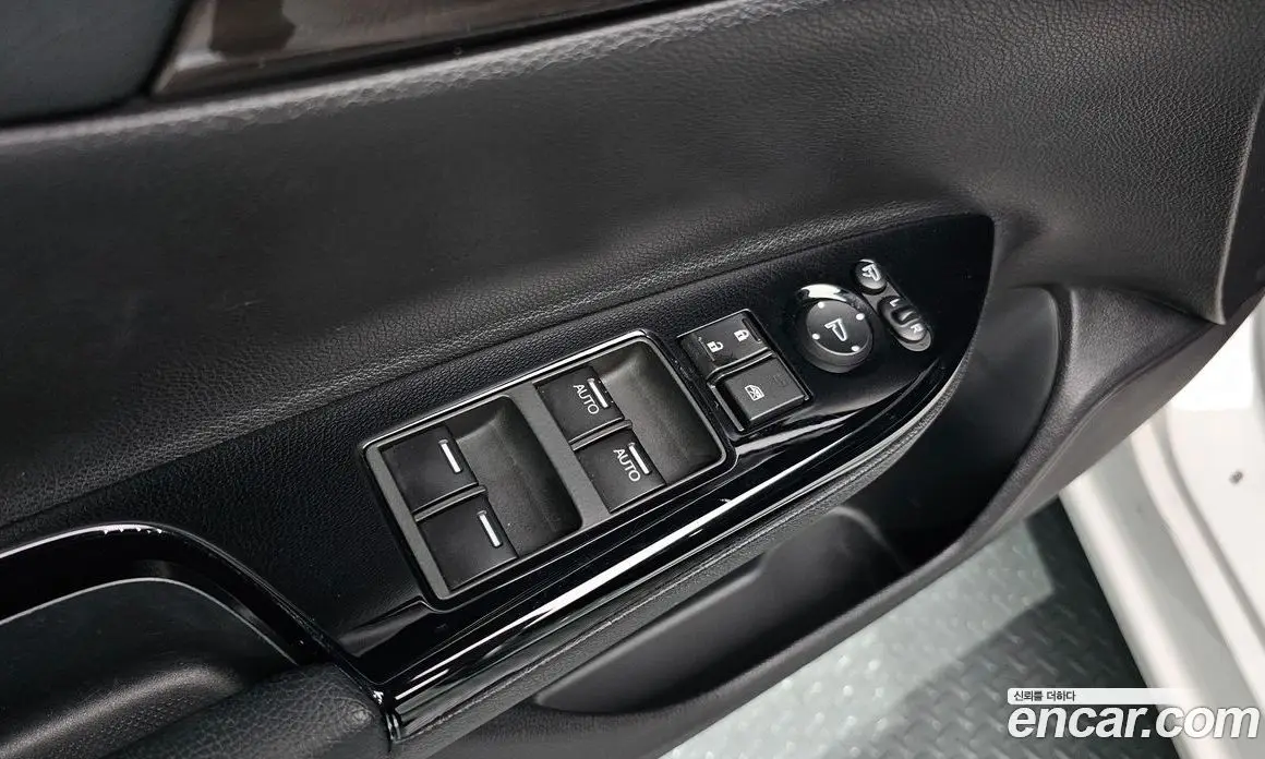 Honda Accord 2016 2.4 автомат (гидро), фото 17