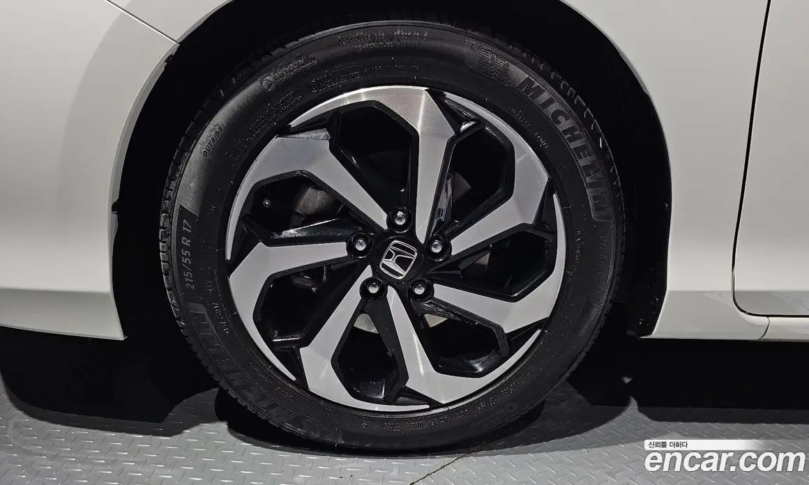 Honda Accord 2016 2.4 автомат (гидро), фото 5