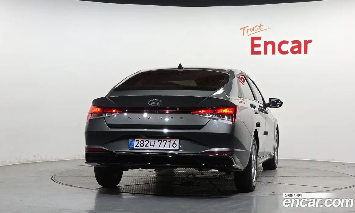 Hyundai Avante 2021 1.6 автомат (гидро), фото 4