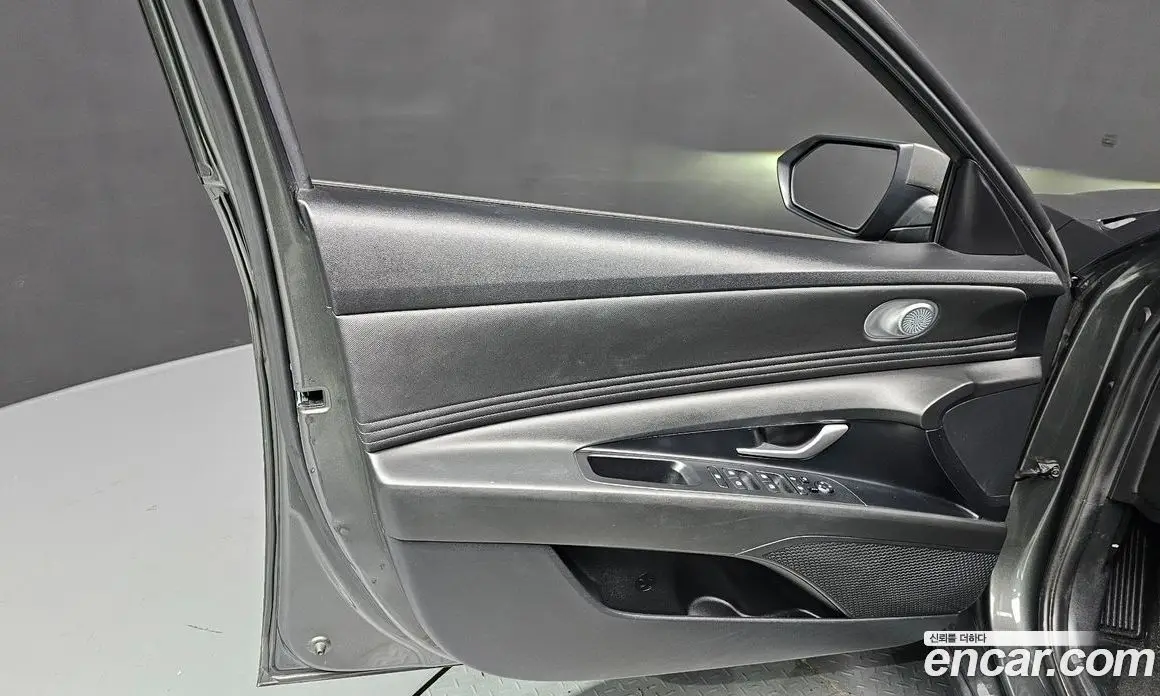 Hyundai Avante 2022 1.6 автомат (гидро), фото 14