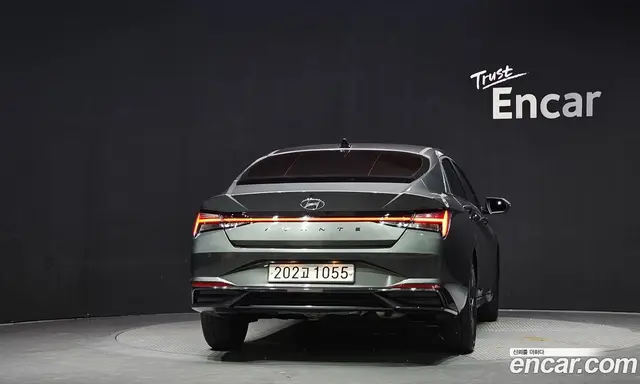 Hyundai Avante 2022 1.6 автомат (гидро), миниатюра 4