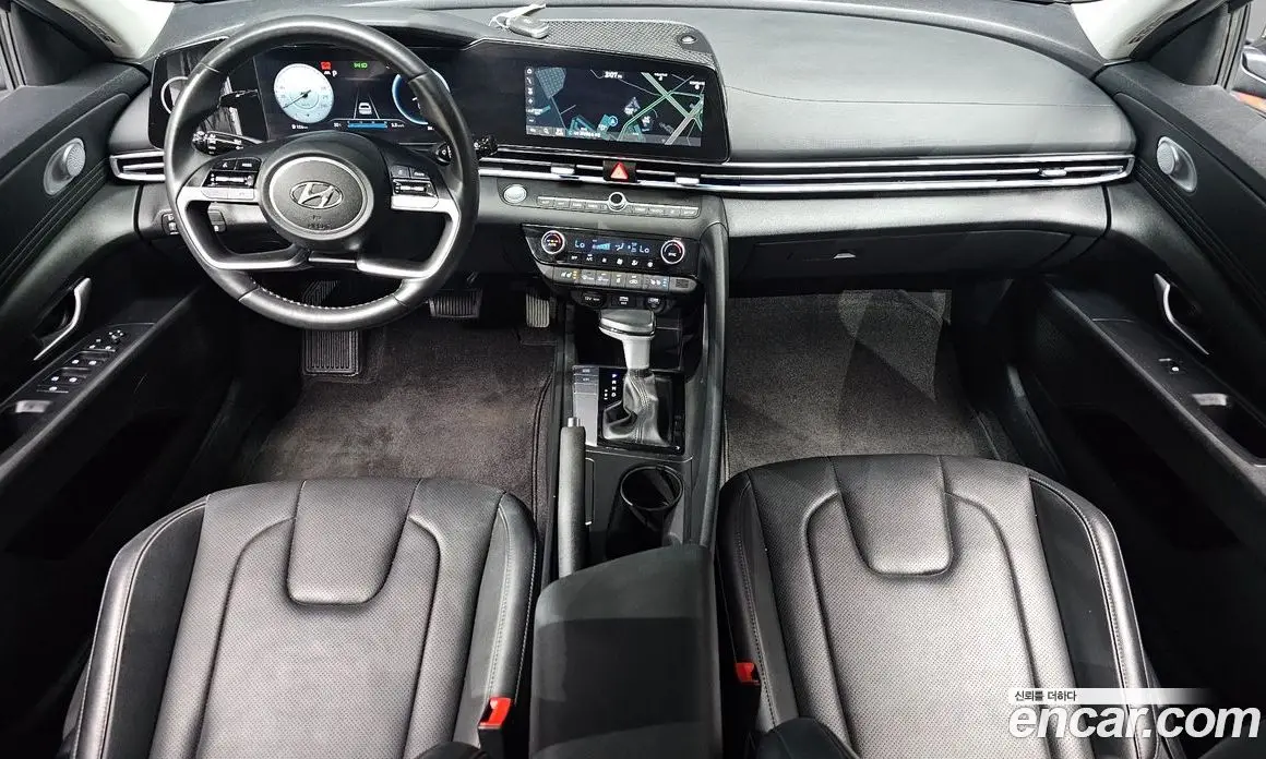 Hyundai Avante 2022 1.6 автомат (гидро), фото 10