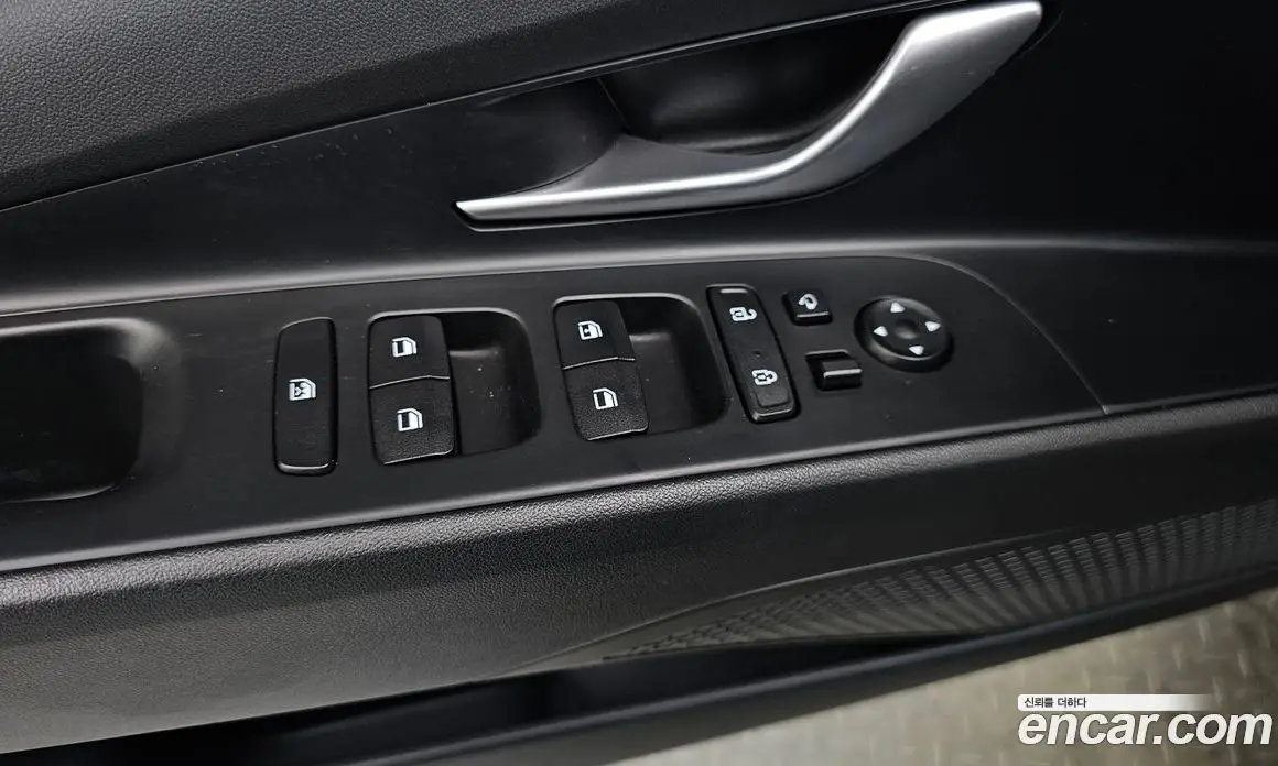 Hyundai Avante 2022 1.6 автомат (гидро), фото 27