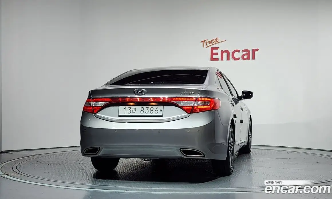 Hyundai Grandeur 2014 2.4 автомат (гидро), фото 4