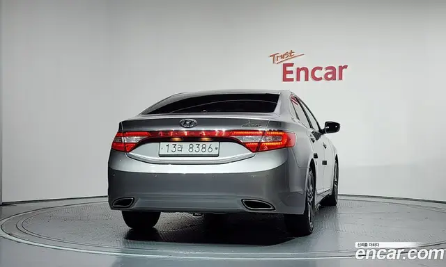 Hyundai Grandeur 2014 2.4 автомат (гидро), миниатюра 4