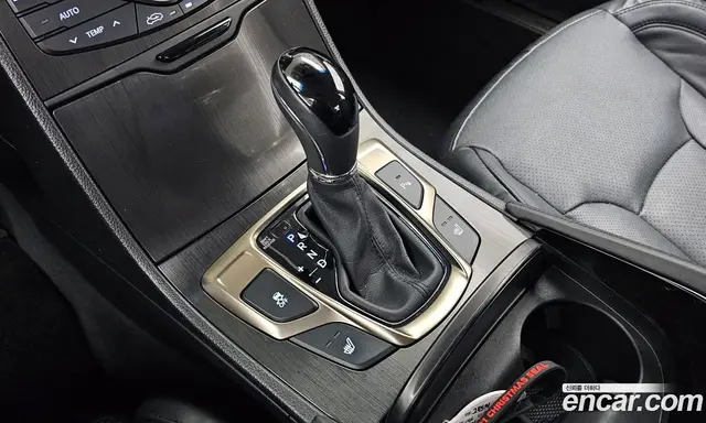 Hyundai Grandeur 2014 2.4 автомат (гидро), миниатюра 9