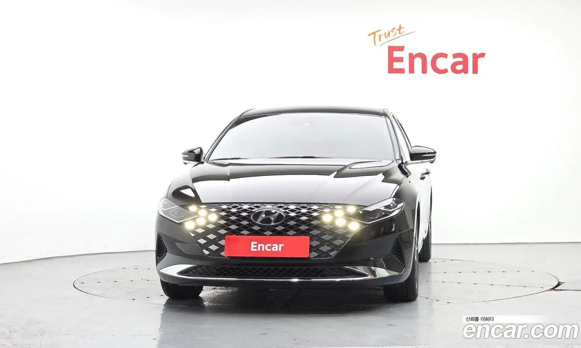 Hyundai Grandeur 2022 3.3 автомат (гидро), фото 3