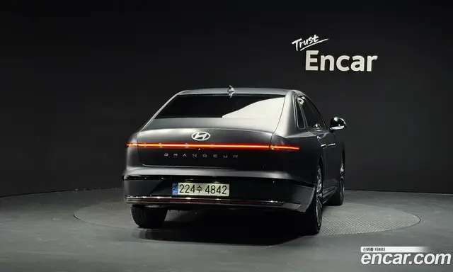 Hyundai Grandeur 2023 1.6 автомат (гидро), миниатюра 4