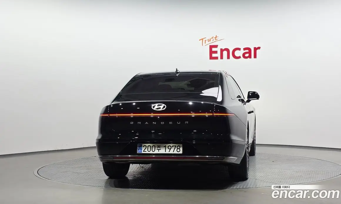 Hyundai Grandeur 2024 1.6 автомат (гидро), фото 4