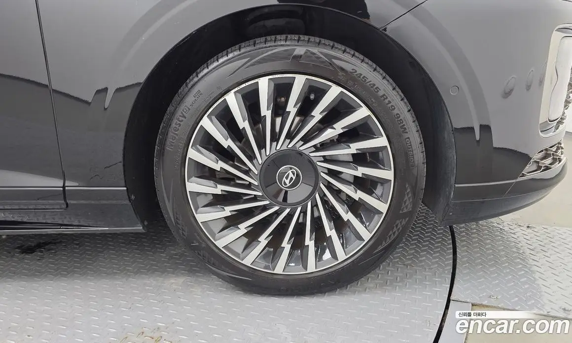Hyundai Grandeur 2024 1.6 автомат (гидро), фото 7