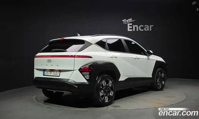 Hyundai Kona 2025 1.6 автомат (гидро), миниатюра 2
