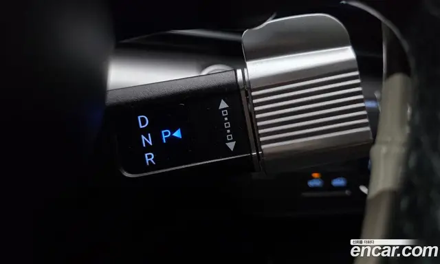 Hyundai Kona 2025 1.6 автомат (гидро), миниатюра 12