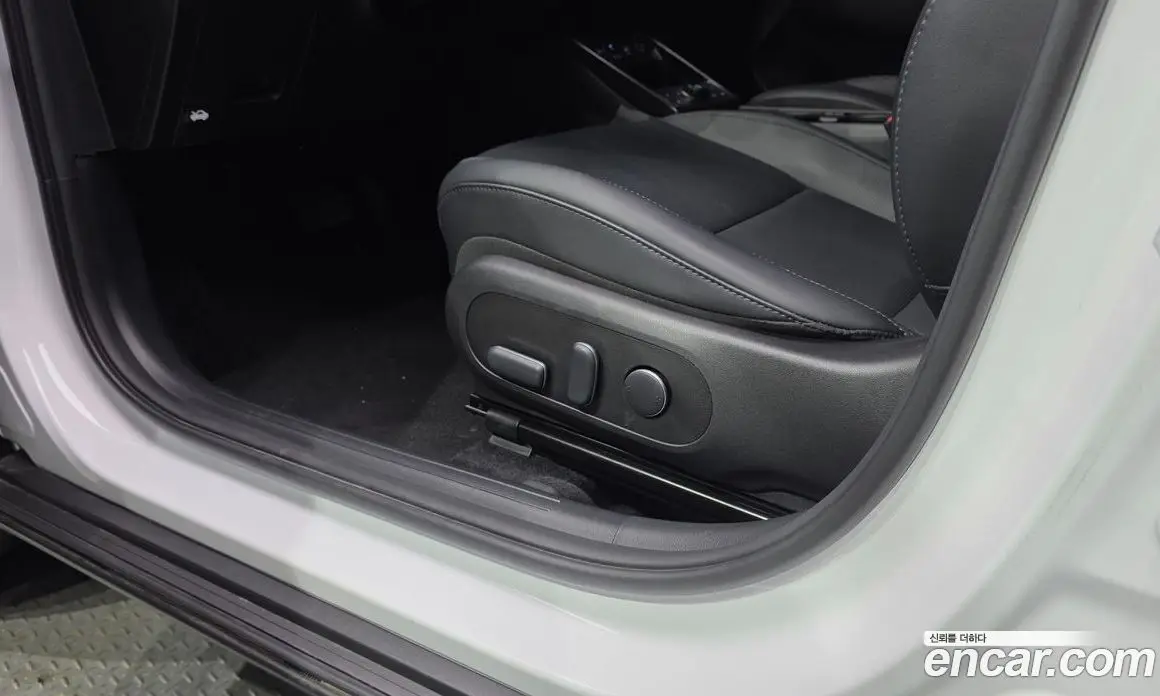 Hyundai Kona 2025 1.6 автомат (гидро), фото 24
