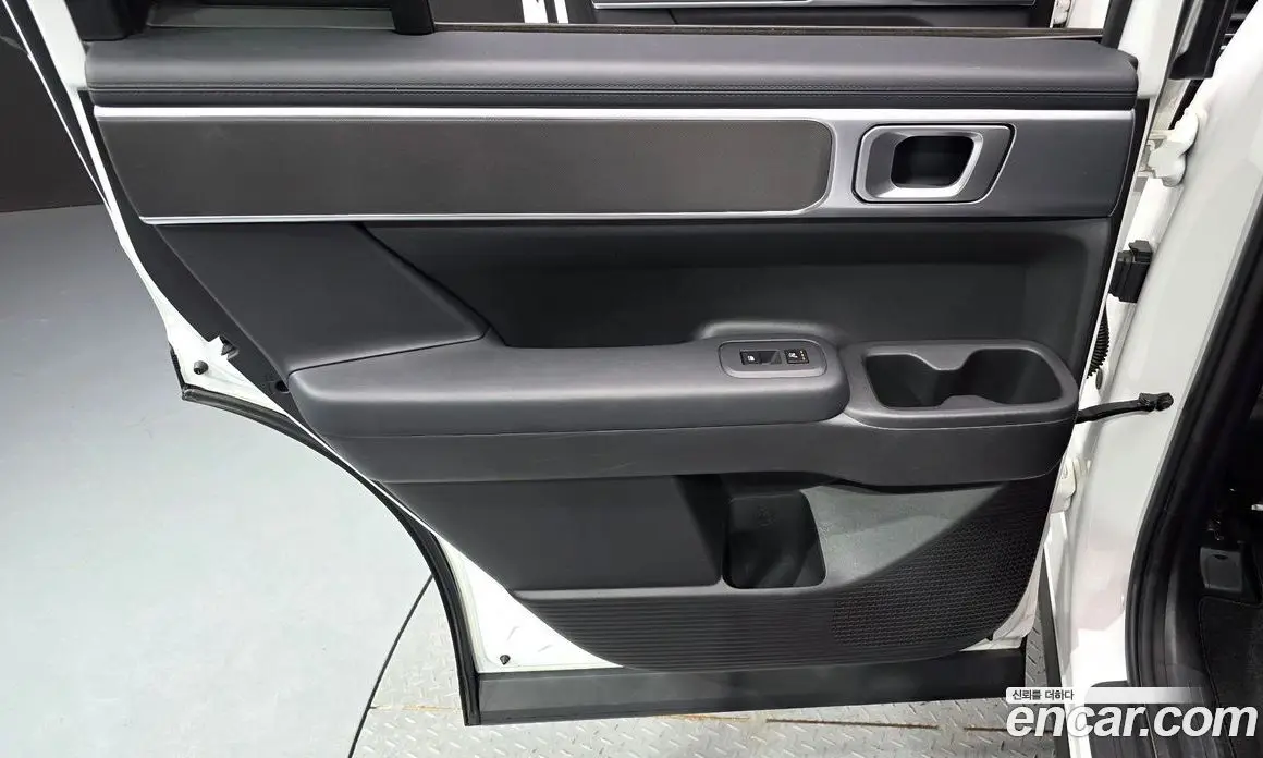 Hyundai Santa Fe 2023 2.5 автомат (гидро), фото 15