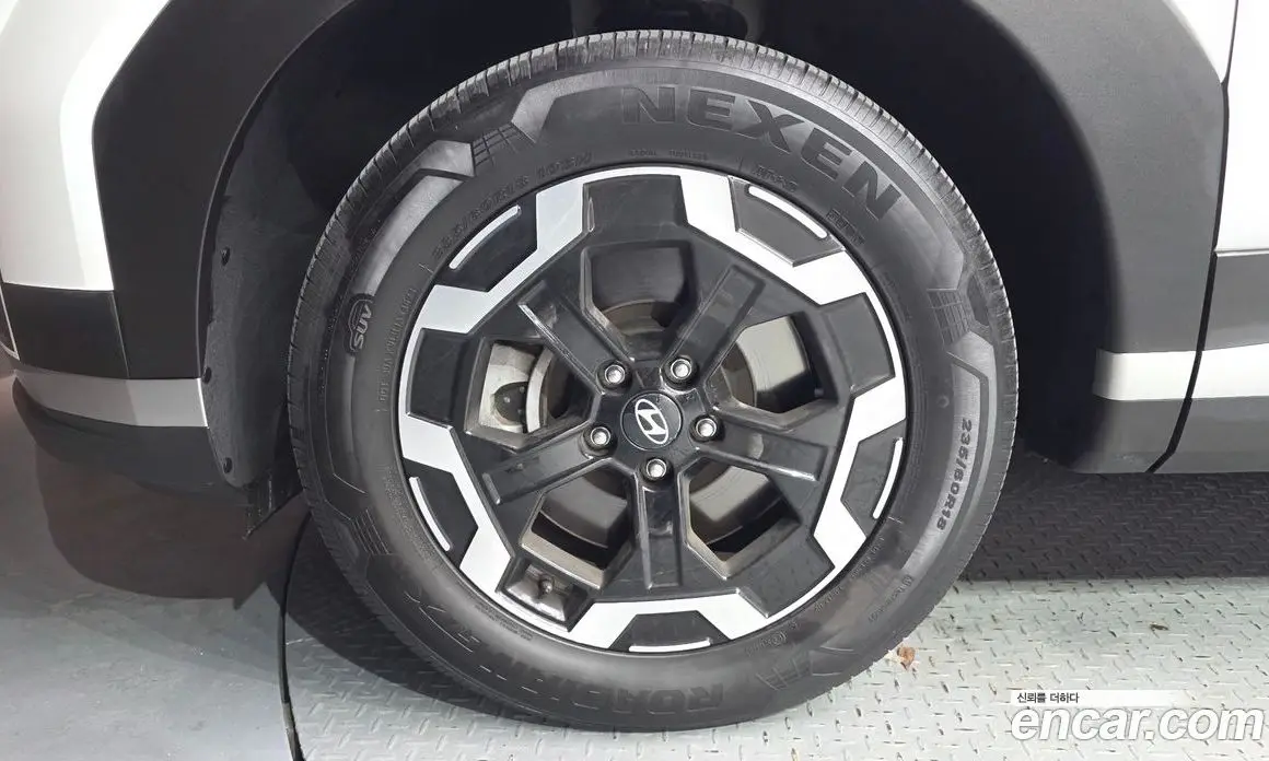 Hyundai Santa Fe 2023 2.5 автомат (гидро), фото 5