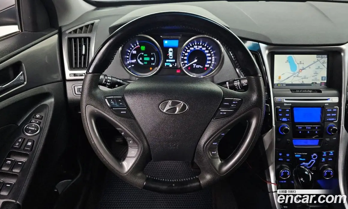 Hyundai Sonata 2011 2.0 автомат (гидро), фото 18