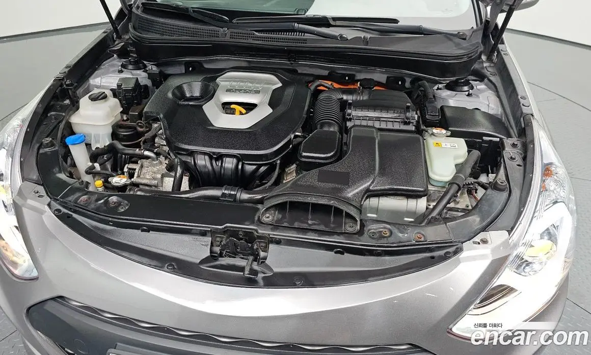 Hyundai Sonata 2011 2.0 автомат (гидро), фото 5
